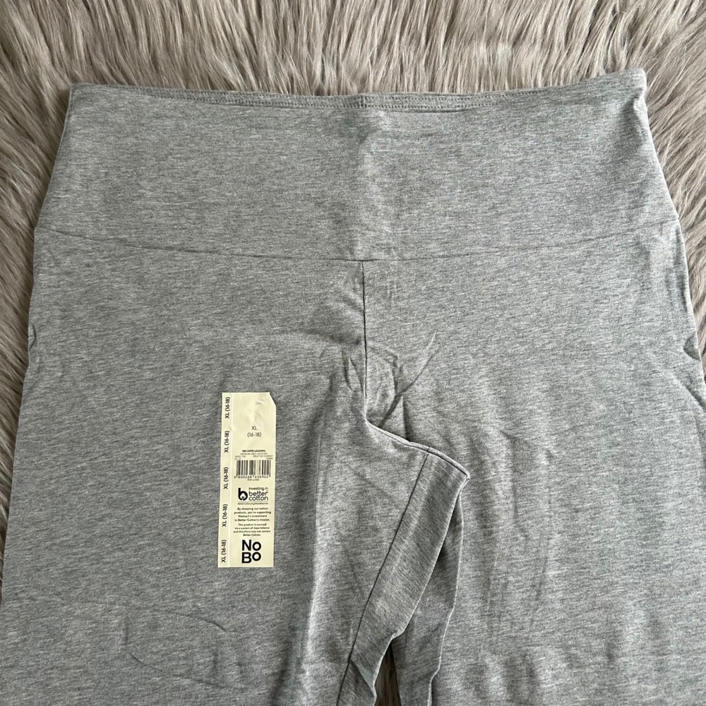 No Boundaries Capri Leggings Women's Size XL (16-18) Gray Stretch Pants Capris - Picture 2 of 4
